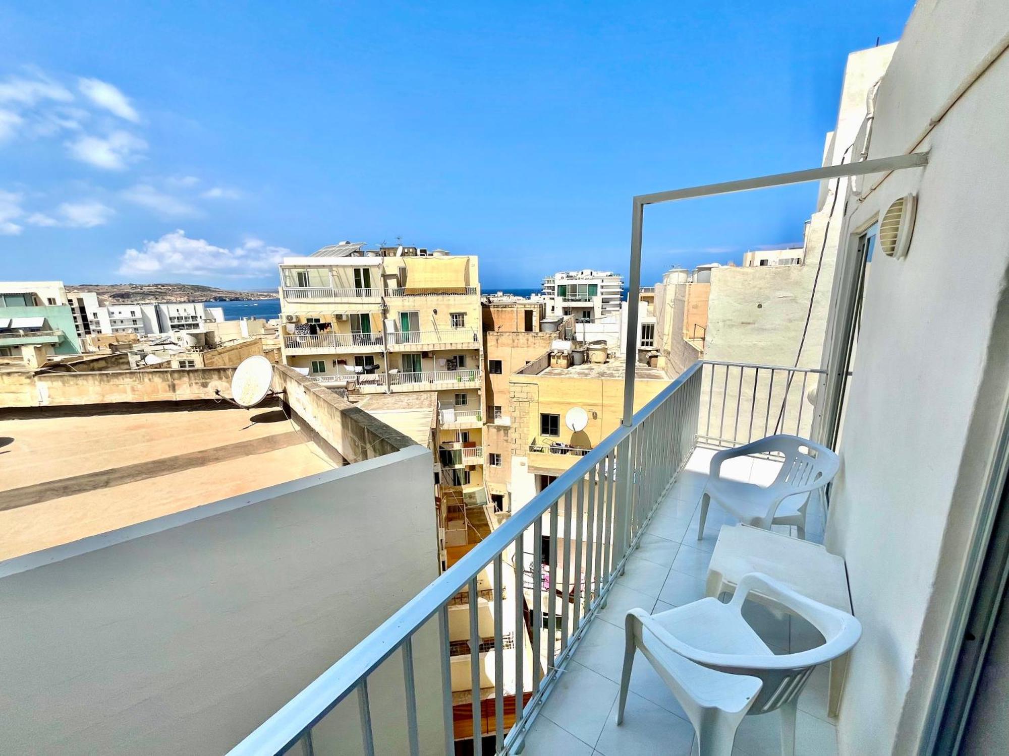 Spacious 2Br Penthouse With A Large Front-Terrace - Close To Bugibba Perched Beach St. Paul's Bay Buitenkant foto
